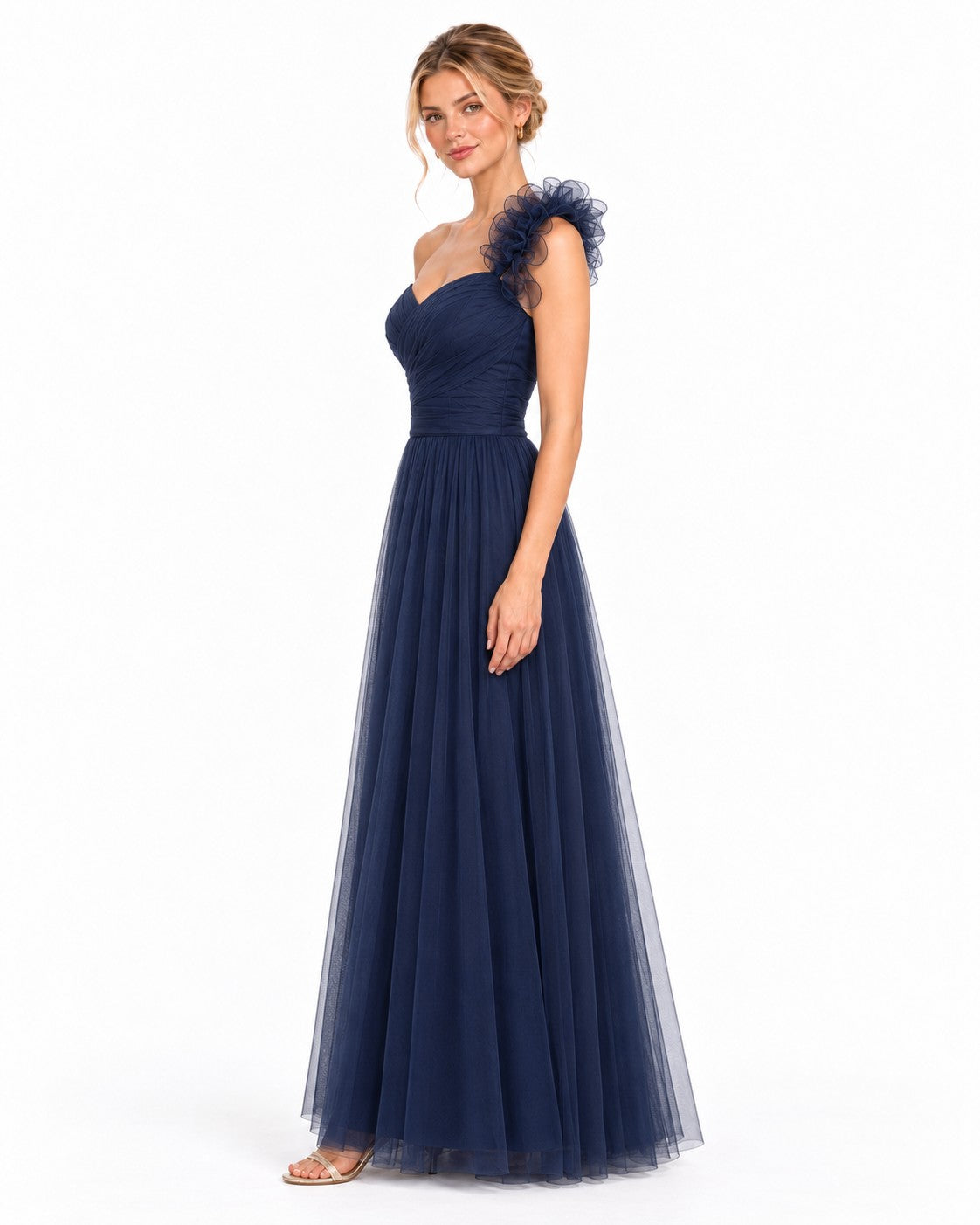 Vestido largo de tul escote corazón con flor en un hombro — Azul marino — foto 3