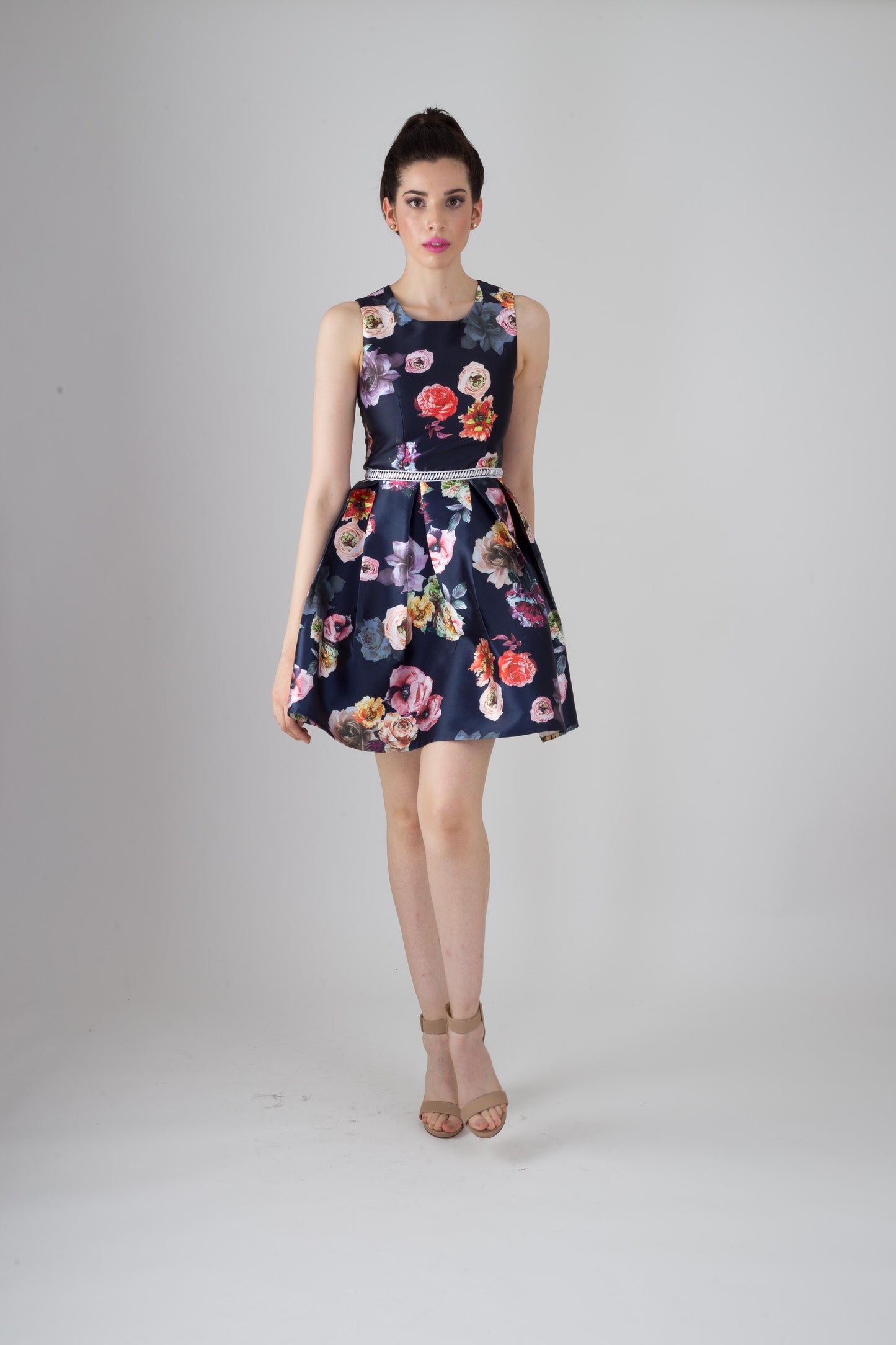VESTIDO CORTO FLORES
