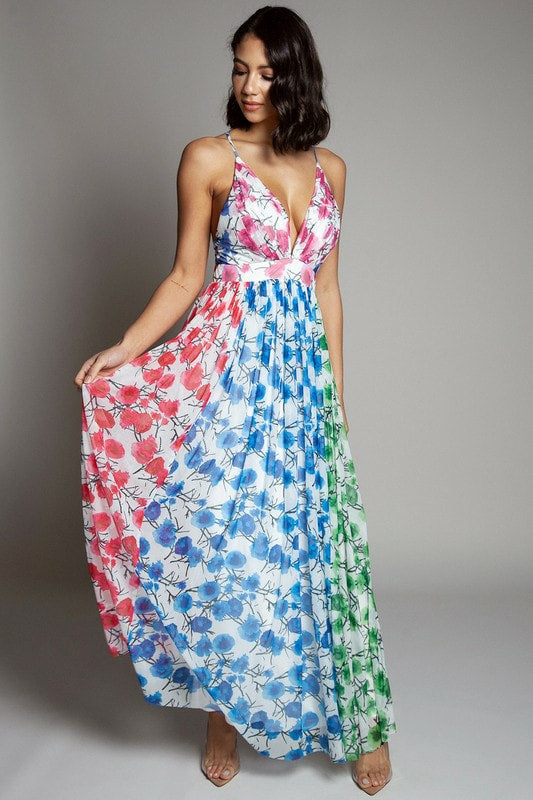 VESTIDO MESH FLOREADO ESCOTE V CON ABERTURAS EN  LAS PIERNAS