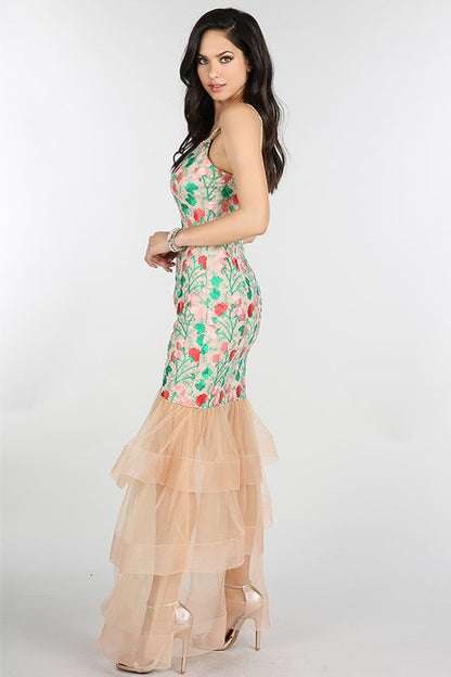 VESTIDO LARGO BORDADO DE FLORES COLA DE SIRENA CON OLANES