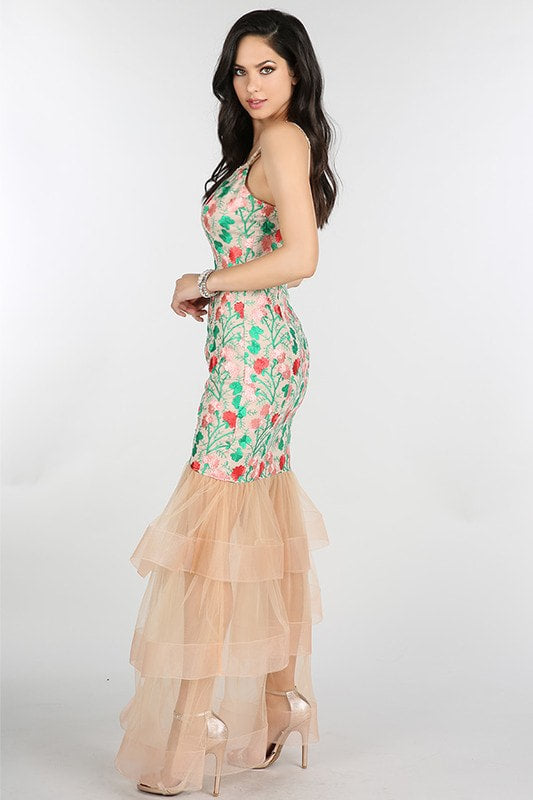 VESTIDO LARGO BORDADO DE FLORES COLA DE SIRENA CON OLANES