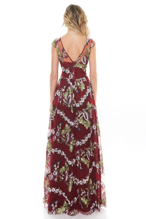 VESTIDO VINO LARGO BORDADO DE FLORES MANGA CORTA