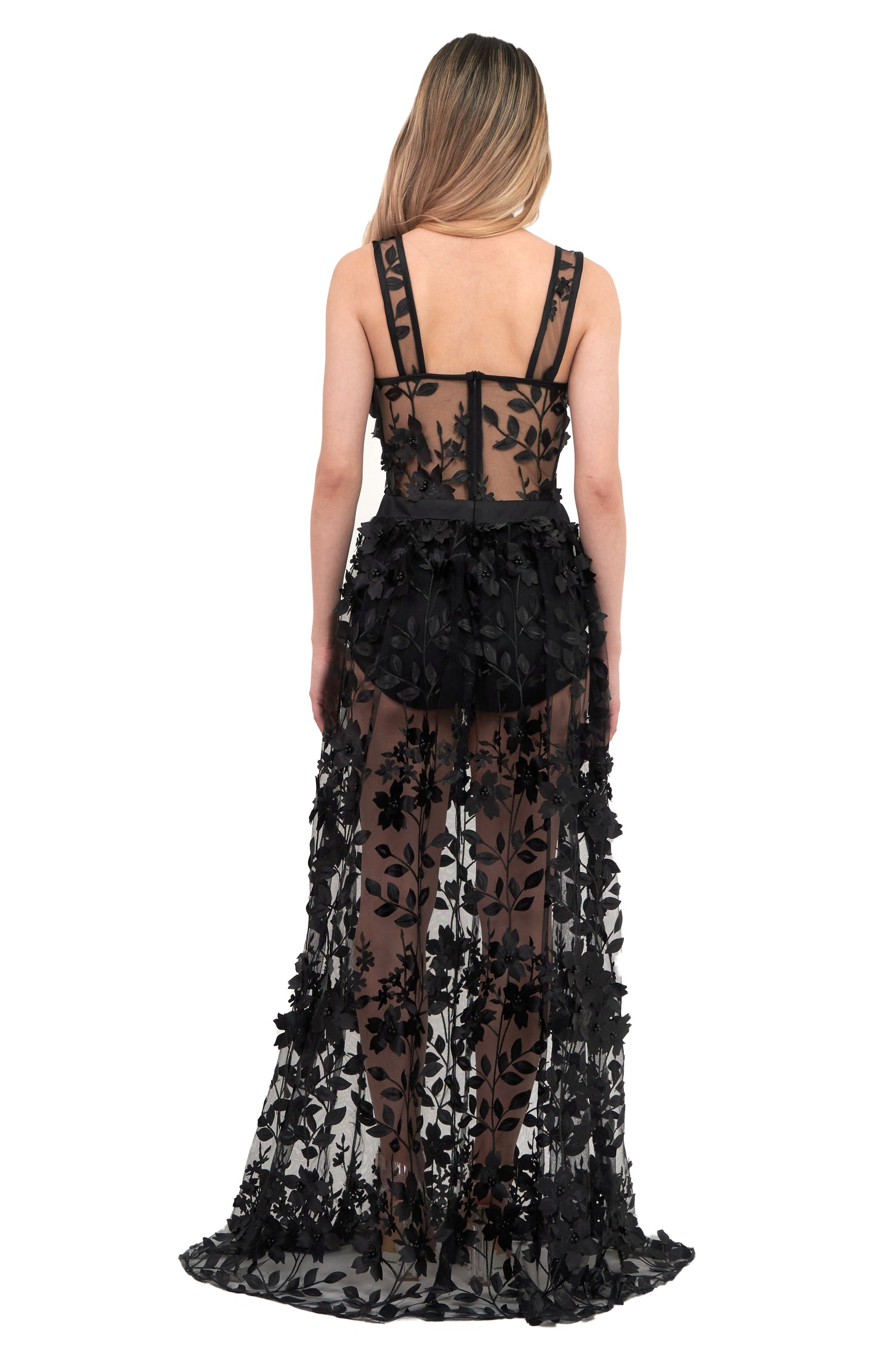 Vestido Negro Tul con Flores 3d Con Transparencia.