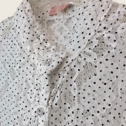 Blusa encaje  Blanca con Puntod Negros