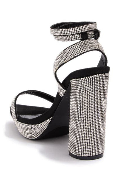 zapato plata de brillos
