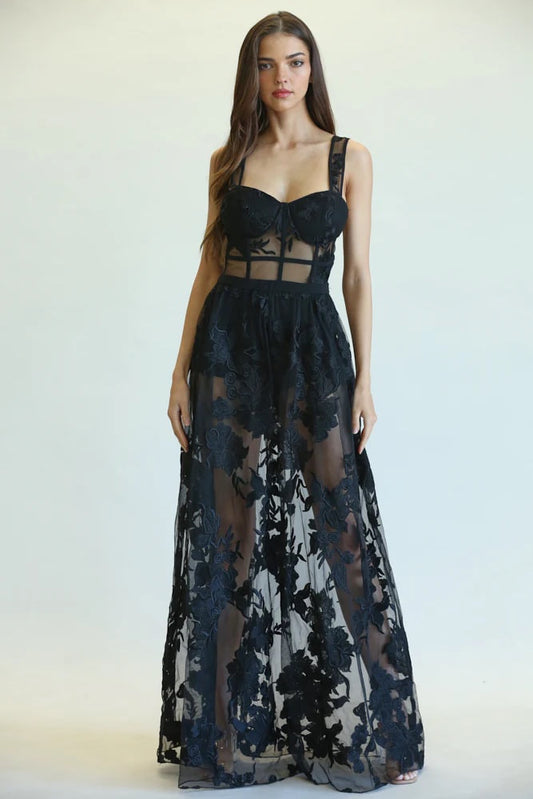 VESTIDO NEGRO DE CORSET Y SHORT TRANSPARENCIA