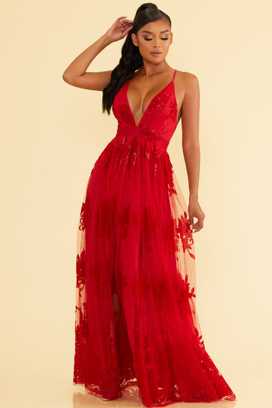 VESTIDO DE TUL CON FLORES ESCOTE EN V Y ABERTURAS ROJO